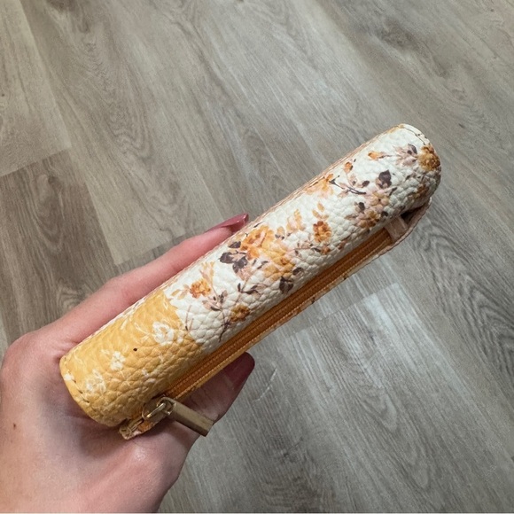 Floral Patchwork Spring Paisley Wallet Women's Neutral - Picture 4 of 11